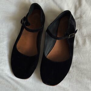 DÔEN Velvet Mary Jane Flats size 40